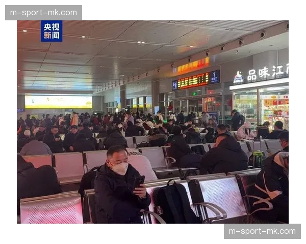 大雪天气导致多项比赛延期 各队训练计划与战术部署被迫调整